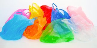 Se aplaza el cobro obligatorio de las bolsas de plástico en los comercios