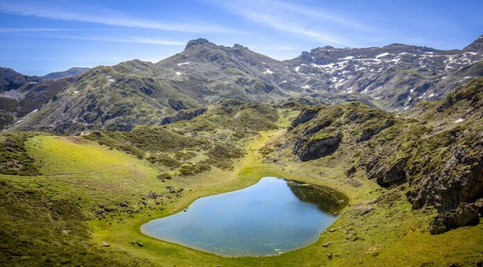 Descubriendo los lagos más bonitos de España: Joyas naturales por explorar