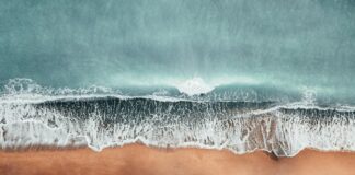 Agua salada de mar