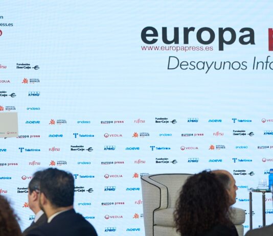 El MITECO destina 1.214 millones de euros a siete clústeres de hidrógeno renovable