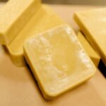 Bioplástico de celulosa y cera de abejas