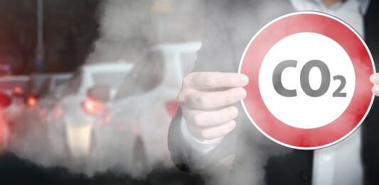 Emisiones co2 en europa: primer repunte en coches y furgonetas nuevas