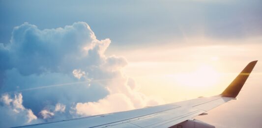 Vueling y microtau: la tecnología "Piel de tiburón"