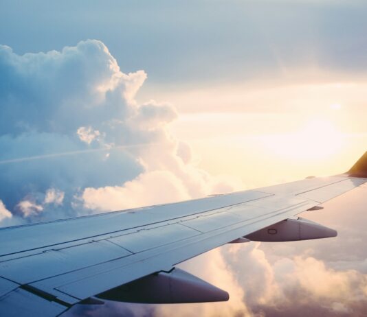 Vueling y microtau: la tecnología "Piel de tiburón"