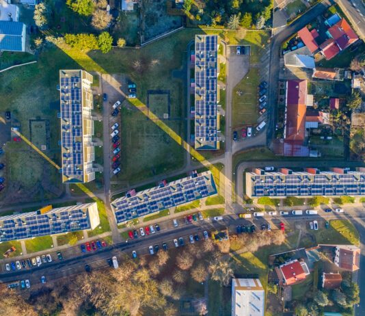 Placas solares comunitarias